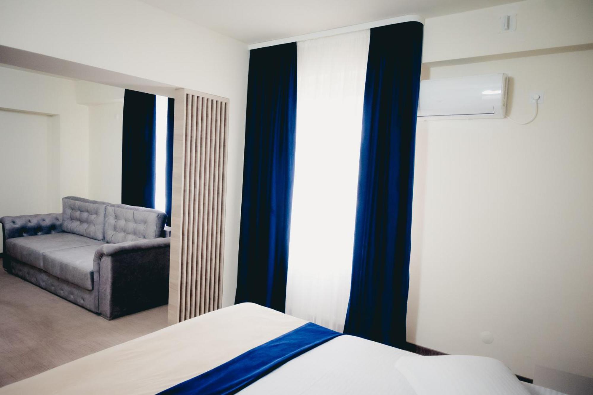 Hotel Valahia Targoviste Zewnętrze zdjęcie