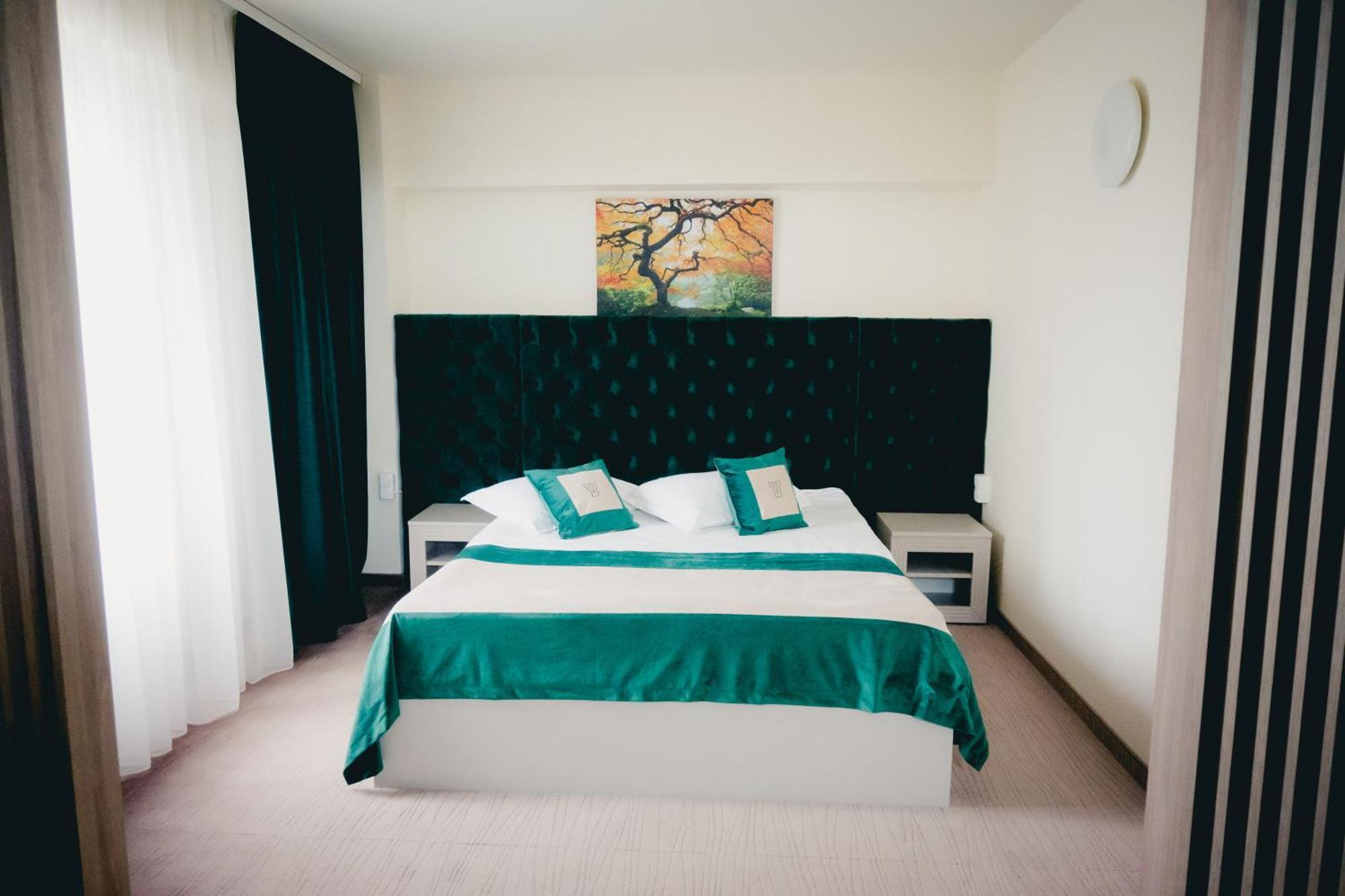 Hotel Valahia Targoviste Zewnętrze zdjęcie