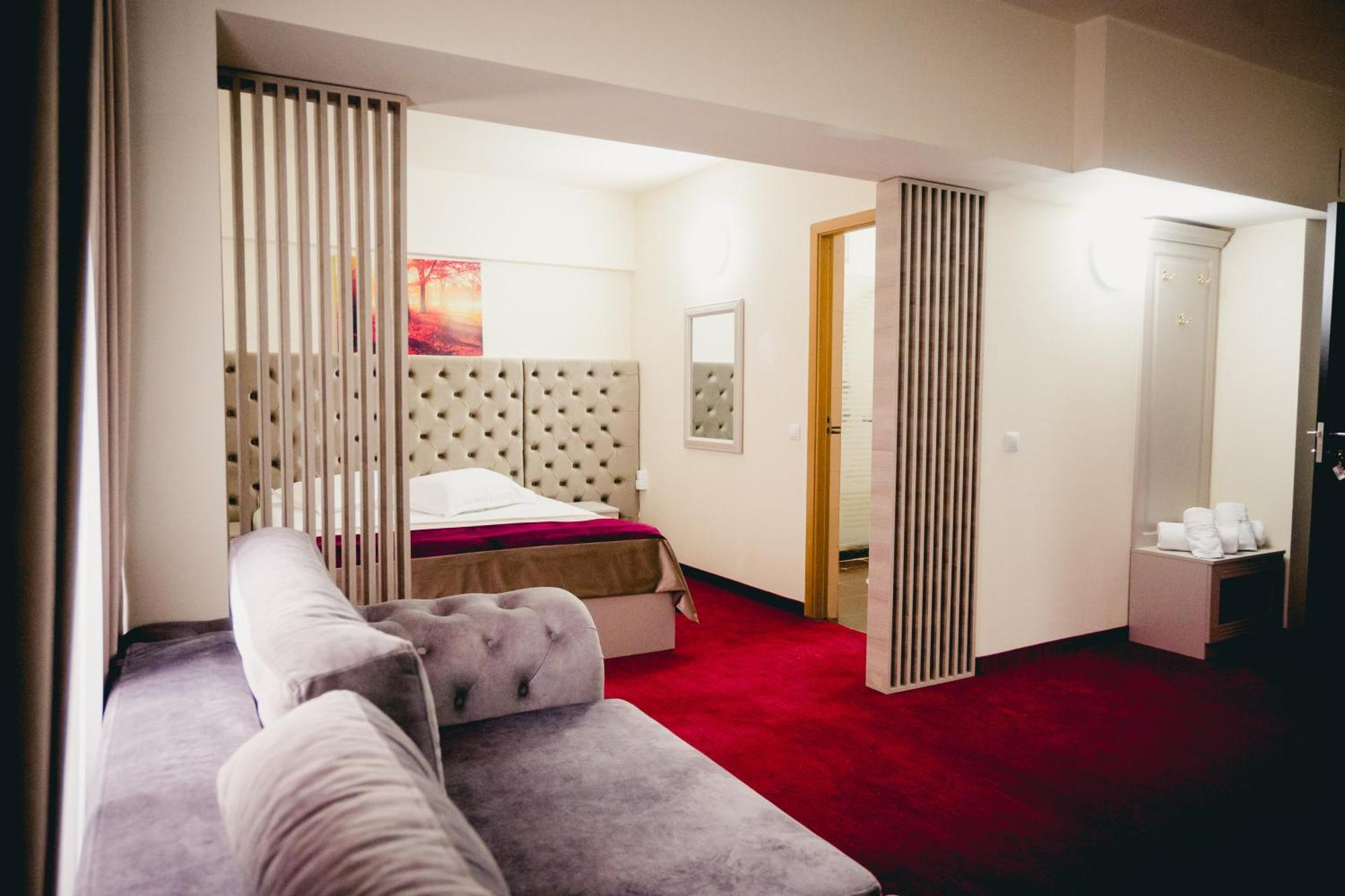 Hotel Valahia Targoviste Zewnętrze zdjęcie