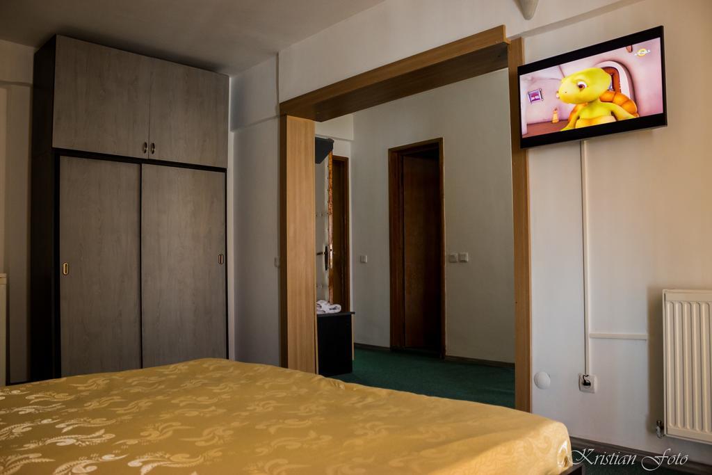 Hotel Valahia Targoviste Zewnętrze zdjęcie